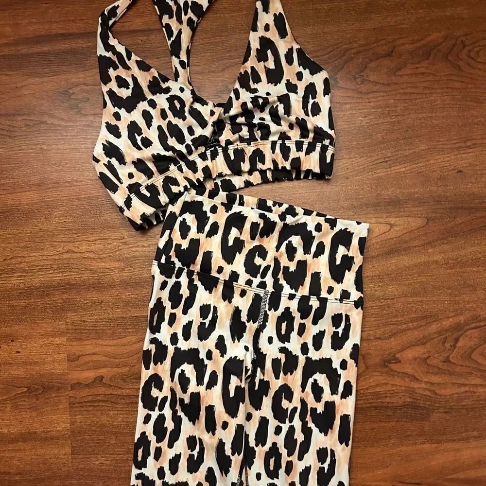 Beach Riot Leopard Set - Picture 2 of 6